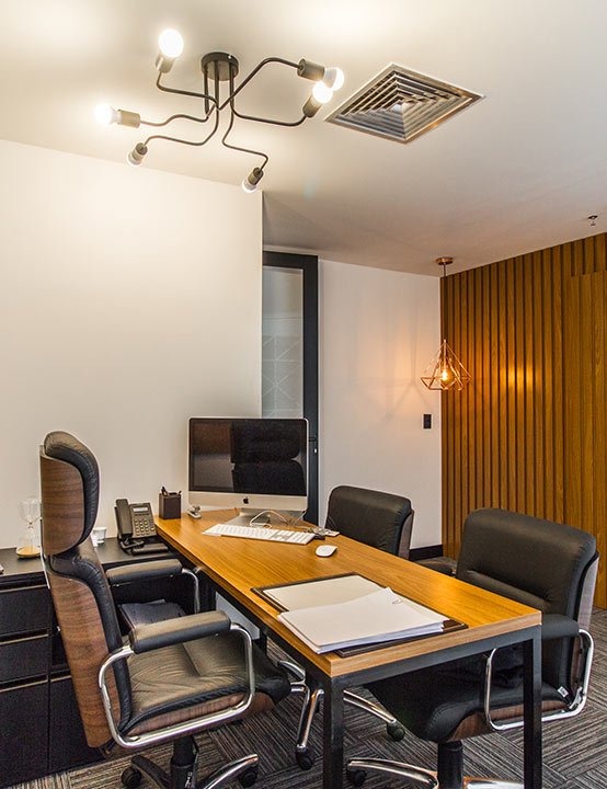 Sala de atendimento do escritório Aor Andrade Advogados Associados